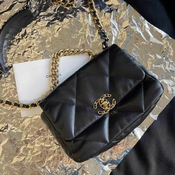 Chanel 19 small - Picture 2 of 5